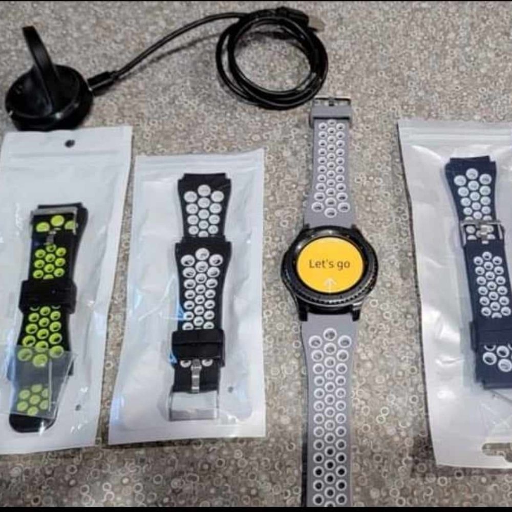 SOLD Samsung Gear S3 Frontier